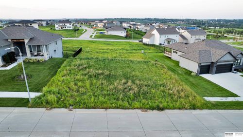 16956 Cora St, Bennington, NE, 68007-5060 | Card Image