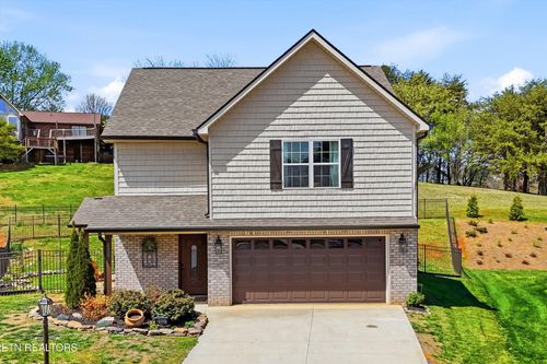 2327 Torrey Pines Drive, Maryville, TN, 37801 | Card Image