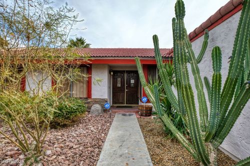 3956 Clear View Drive, Las Vegas, NV, 89121 | Card Image