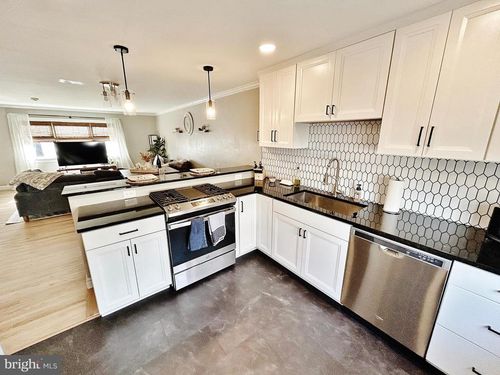 837 Fountain Avenue, LANCASTER, PA, 17601 | Card Image