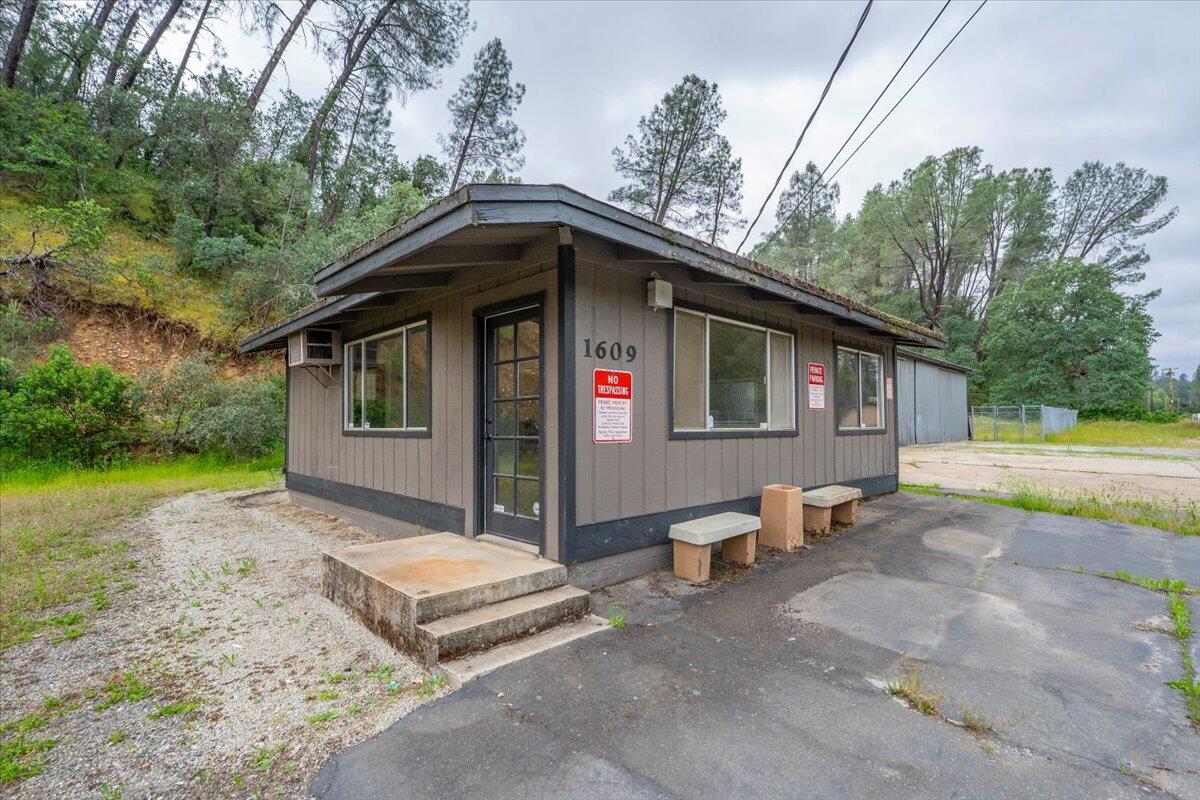 Commercial Sale in Redding 4