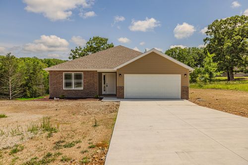 215 Holly Way Dr, Kirbyville, MO, 65679-7500 | Card Image