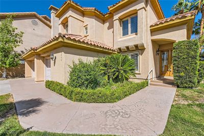 8848 Rainbow Ridge Drive, House other with 3 bedrooms, 2 bathrooms and null parking in Las Vegas NV | Image 3