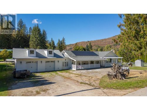 5145 Elsie-Holmes Rd, Wynndel, BC, V0B2N1 | Card Image