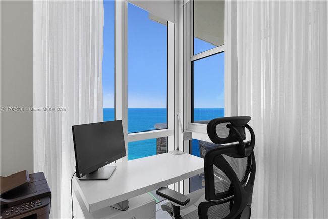APT-4606 - 18201 Collins Ave, Condo with 2 bedrooms, 3 bathrooms and null parking in Sunny Isles Beach FL | Image 29
