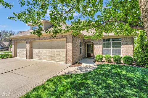 5666 Augusta Woods Dr, Plainfield, IN, 46168-9096 | Card Image