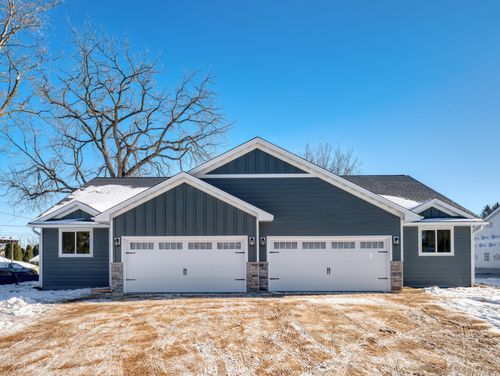 230 S Chestnut St, Ellsworth, WI, 54011-4113 | Card Image