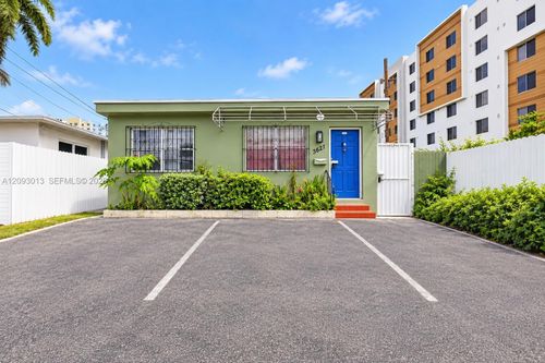 3621 Nw 23rd Ave, Miami, FL, 33142-5325 | Card Image