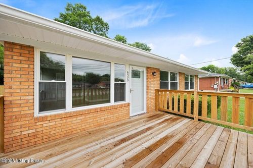 6509 North Dr, Louisville, KY, 40272-4521 | Card Image