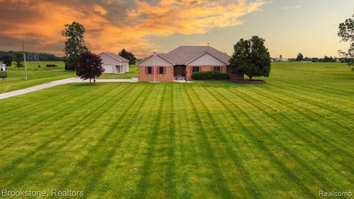 75230 Cryderman Rd, Richmond, MI, 48062-3228 | Card Image