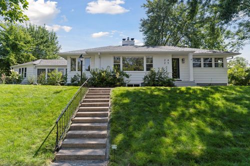 2423 Mount View Ave, Minneapolis, MN, 55405-1967 | Card Image