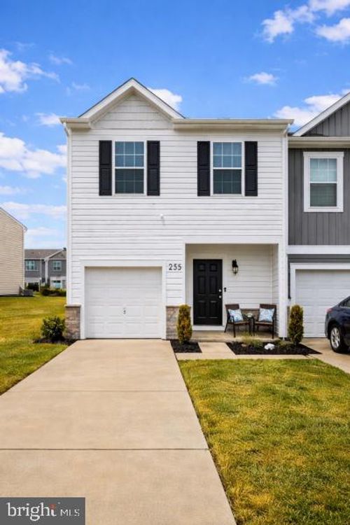 255 Maple Run Dr, YORK, PA, 17404-9149 | Card Image