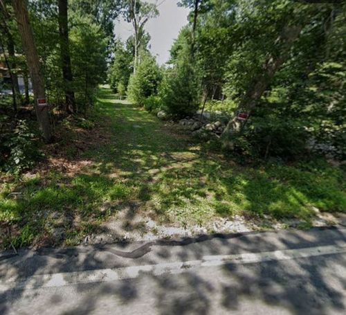 00 Sw Main St, Douglas, MA, 01516 | Card Image
