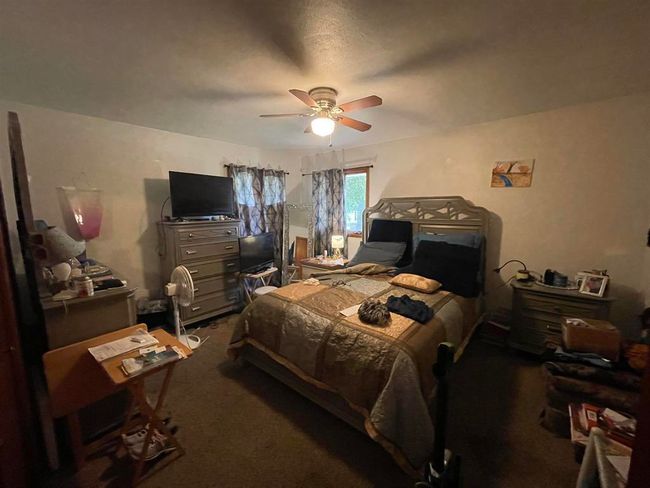 2420 Paradise Blvd, Home with 4 bedrooms, 3 bathrooms and 2 parking in ROCKFORD IL | Image 4