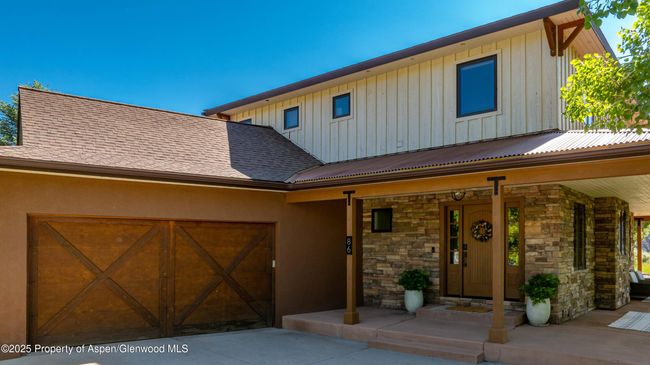 86 Sunrise Ct, House other with 5 bedrooms, 5 bathrooms and null parking in Glenwood Springs CO | Image 4