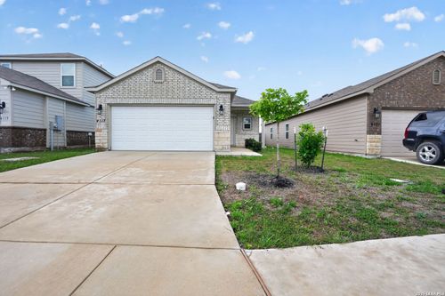 4117 Asher Aly, Saint Hedwig, TX, 78152-0318 | Card Image