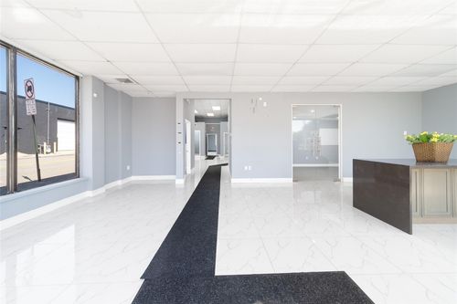 254 E Jericho Tpke, Mineola, NY, 11501-2111 | Card Image