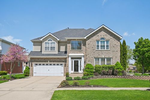 949 Ruthenbeck Ln, New Lenox, IL, 60451-2585 | Card Image