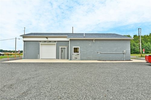 3019 Parkman Rd Nw, Southington, OH, 44470 | Card Image