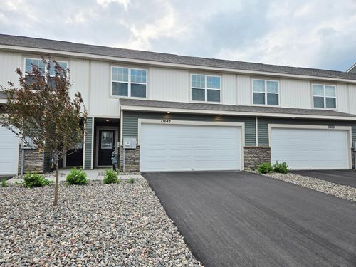 13635 Kaylemore Trl, Rosemount, MN, 55068-2851 | Card Image