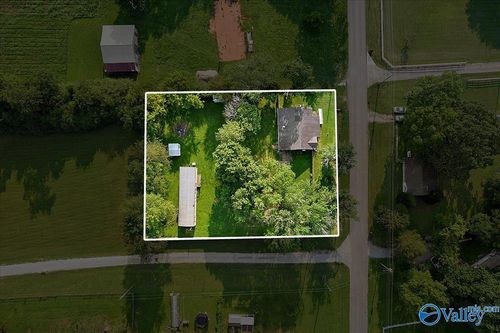 530 Hurricane Rd, New Market, AL, 35761-8203 | Card Image