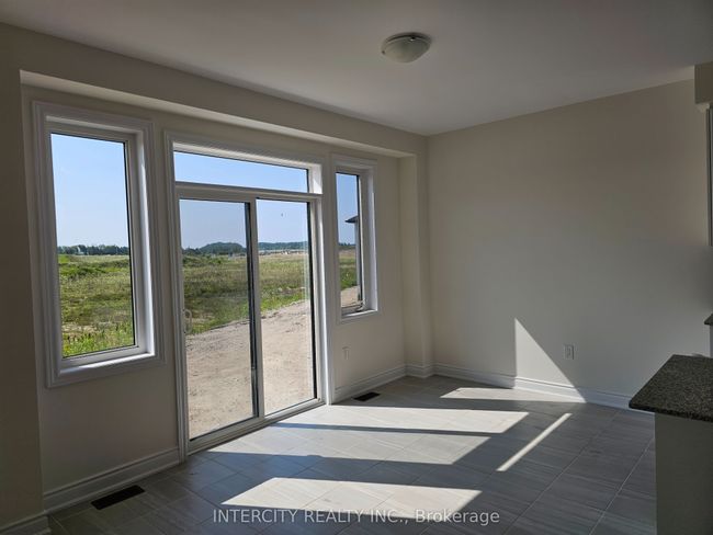 29 Union Blvd, House other with 4 bedrooms, 3 bathrooms and 2 parking in Wasaga Beach ON | Image 4