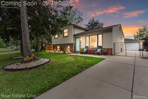 30374 Torry Ave, Flat Rock, MI, 48134-1454 | Card Image