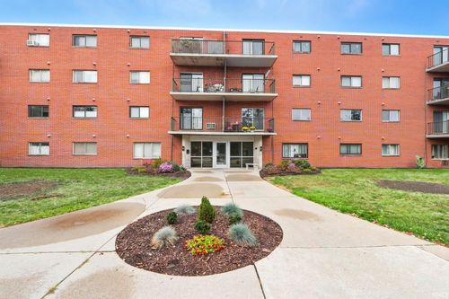 apt-b310-2927 Westbrook Dr, Fort Wayne, IN, 46805-2043 | Card Image