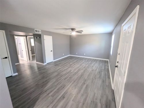 1-2015 Rosalee St, La Marque, TX, 77568-3731 | Card Image