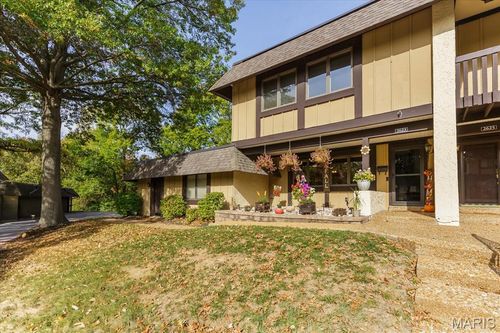 a-2623 Hampton Rd, Saint Charles, MO, 63303-6107 | Card Image