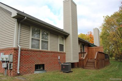 9132 Colony Park Drive, Condo with 2 bedrooms, 1 bathrooms and null parking in Ypsilanti Twp MI | Image 3