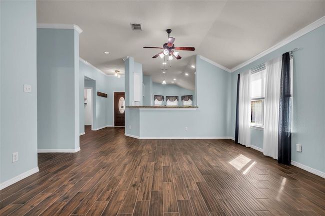 16110 Sealander Ct, House other with 3 bedrooms, 2 bathrooms and 2 parking in Crosby TX | Image 6