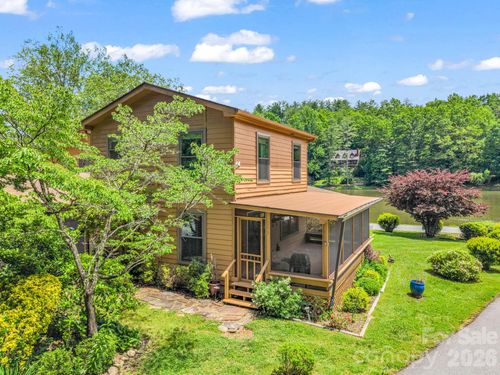 117 Willow Way, Hendersonville, NC, 28739-7848 | Card Image