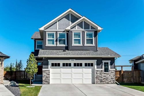 132 Drake Landing Gdns, Okotoks, AB, T1S0P9 | Card Image