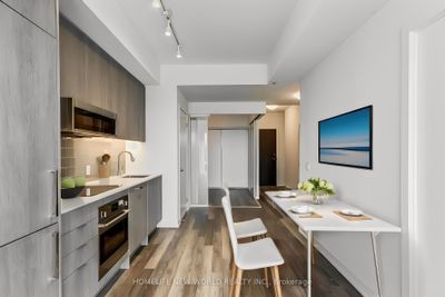 520 - 250 Lawrence Ave W, Condo with 2 bedrooms, 2 bathrooms and null parking in Toronto ON | Image 2