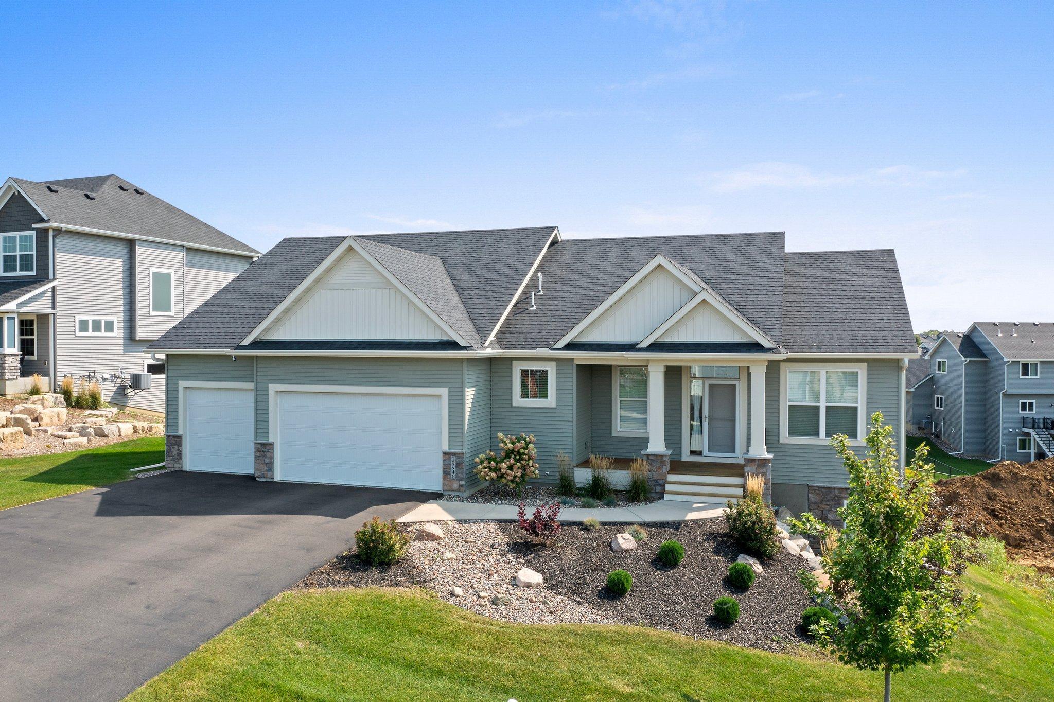 Hexham Way, Lakeville, MN 55044
