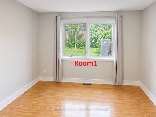 lower-60 Beacham Cres, Scarborough, ON, M1T1N1 | Card Image