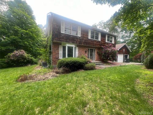 17 Birch Hill Rd, Putnam Valley, NY, 10579-2603 | Card Image