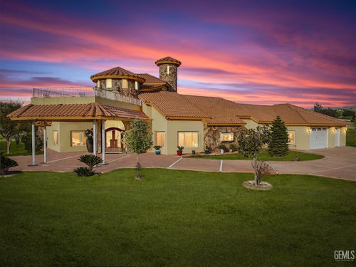 9446 Kern River Ave, Bakersfield, CA, 93308-9439 | Card Image