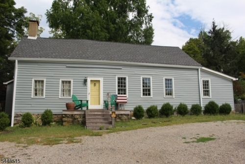 fron-4 E Main St, Mendham Twp, NJ, 07945-1535 | Card Image
