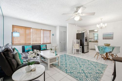 11a-1401 N 12th Ct, Hollywood, FL, 33019-3209 | Card Image