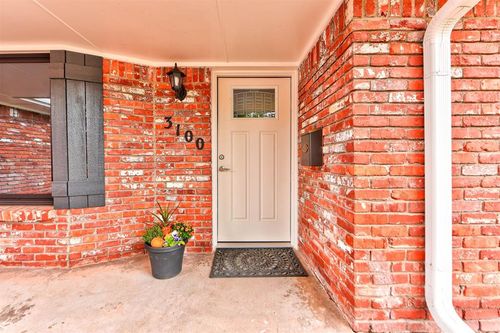 3100 N Divis Ave, Bethany, OK, 73008-3830 | Card Image