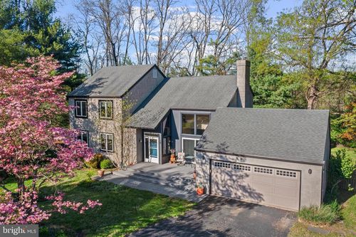 39 Haymarket Ln, Bryn Mawr, PA, 19010-1147 | Card Image