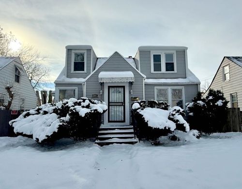 205 E 142nd Pl, Dolton, IL, 60419-1113 | Card Image