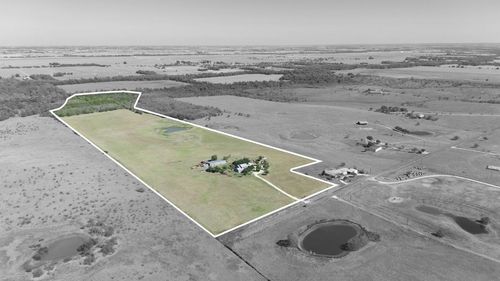 20181 Janak Rd, Coupland, TX, 78615-4832 | Card Image