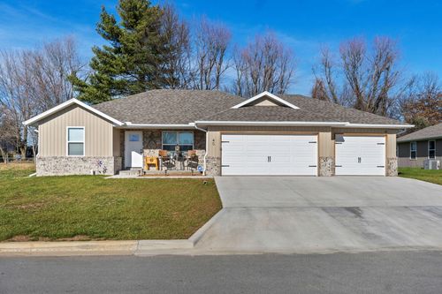 40 Whitley Ln, Monett, MO, 65708-6001 | Card Image