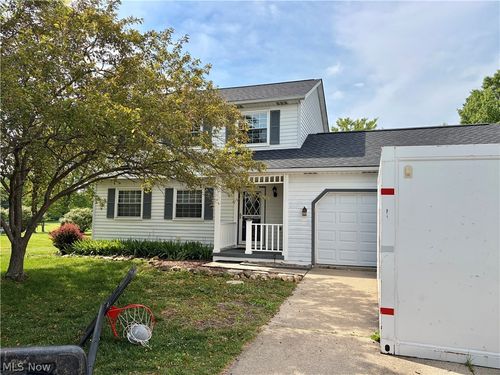 3023 Stockbridge Dr, Stow, OH, 44224-2839 | Card Image