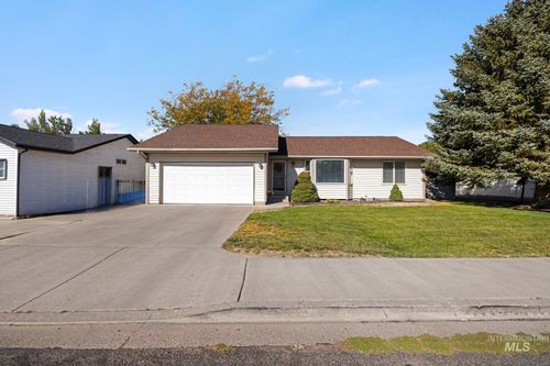 253 Coronado Ave, Twin Falls, ID, 83301-8719 | Card Image