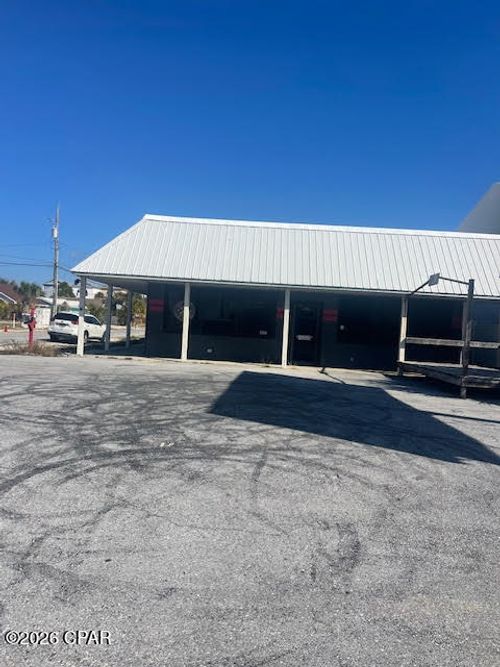 8426 Thomas Dr, Panama City Beach, FL, 32408-4726 | Card Image