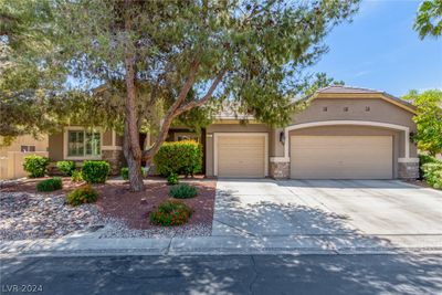 237 White Willow Avenue, House other with 4 bedrooms, 3 bathrooms and null parking in Las Vegas NV | Image 1